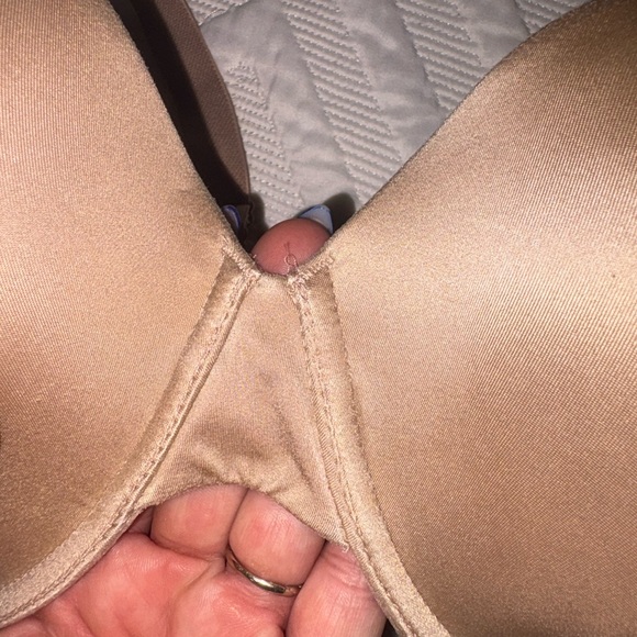 B Temptu Tan full coverage Bra, size 38DDD - Picture 5 of 6